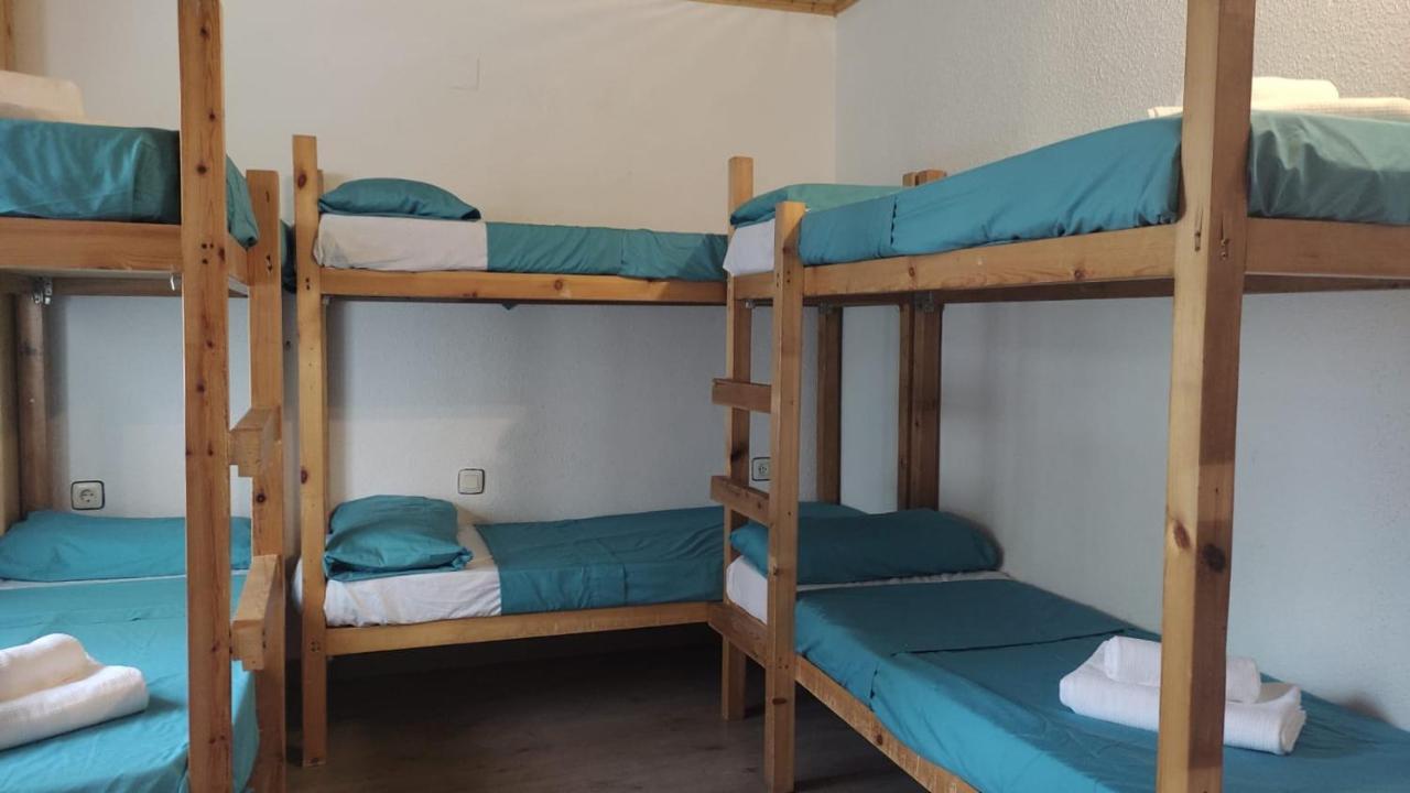 Albergue Triton - Villanúa Εξωτερικό φωτογραφία